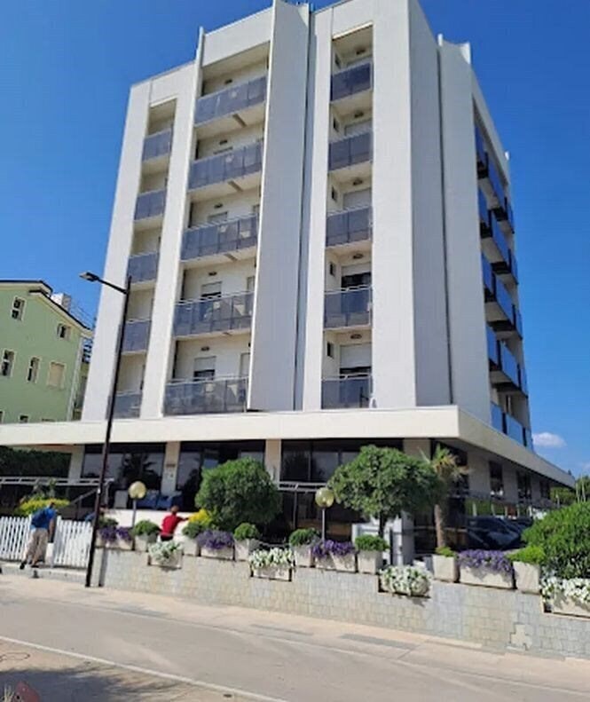 Готель Avila In 3*